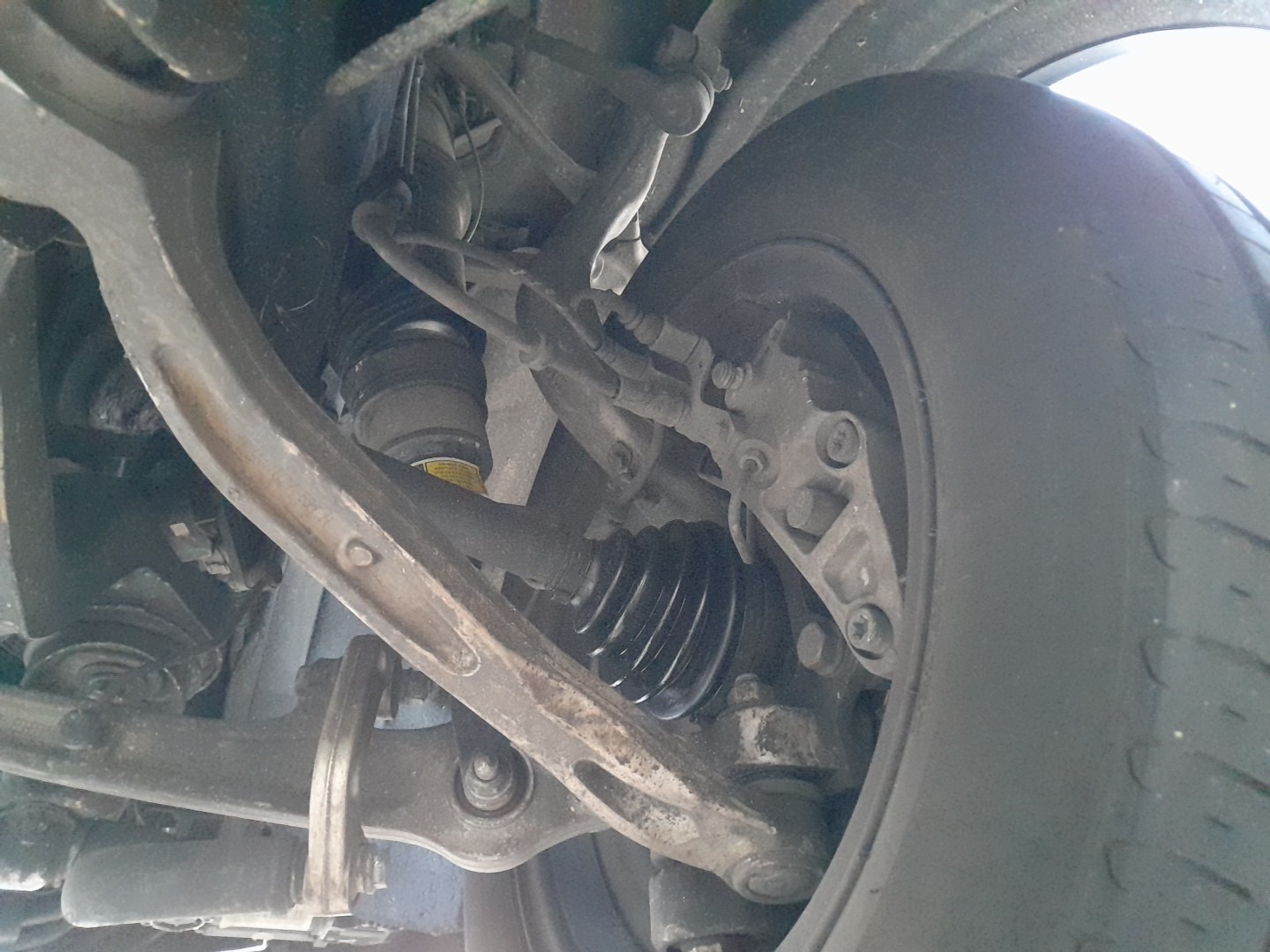 Right front steering knuckle