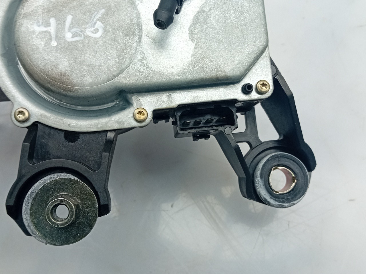 Motor limpa vidros trás VOLKSWAGEN Golf IV (1J1) Imagem-2