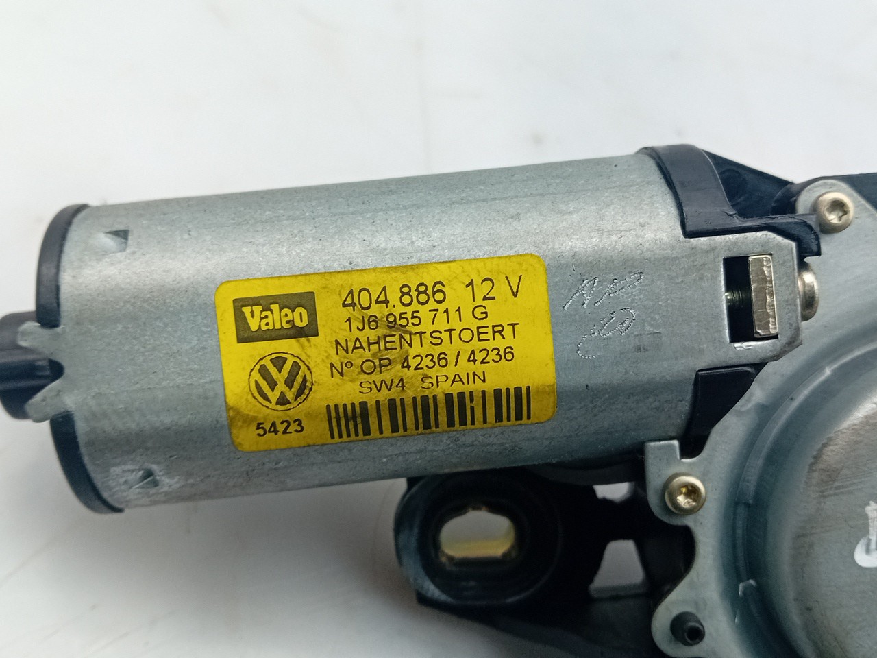 Motor limpa vidros trás VOLKSWAGEN Golf IV (1J1) Imagem-3