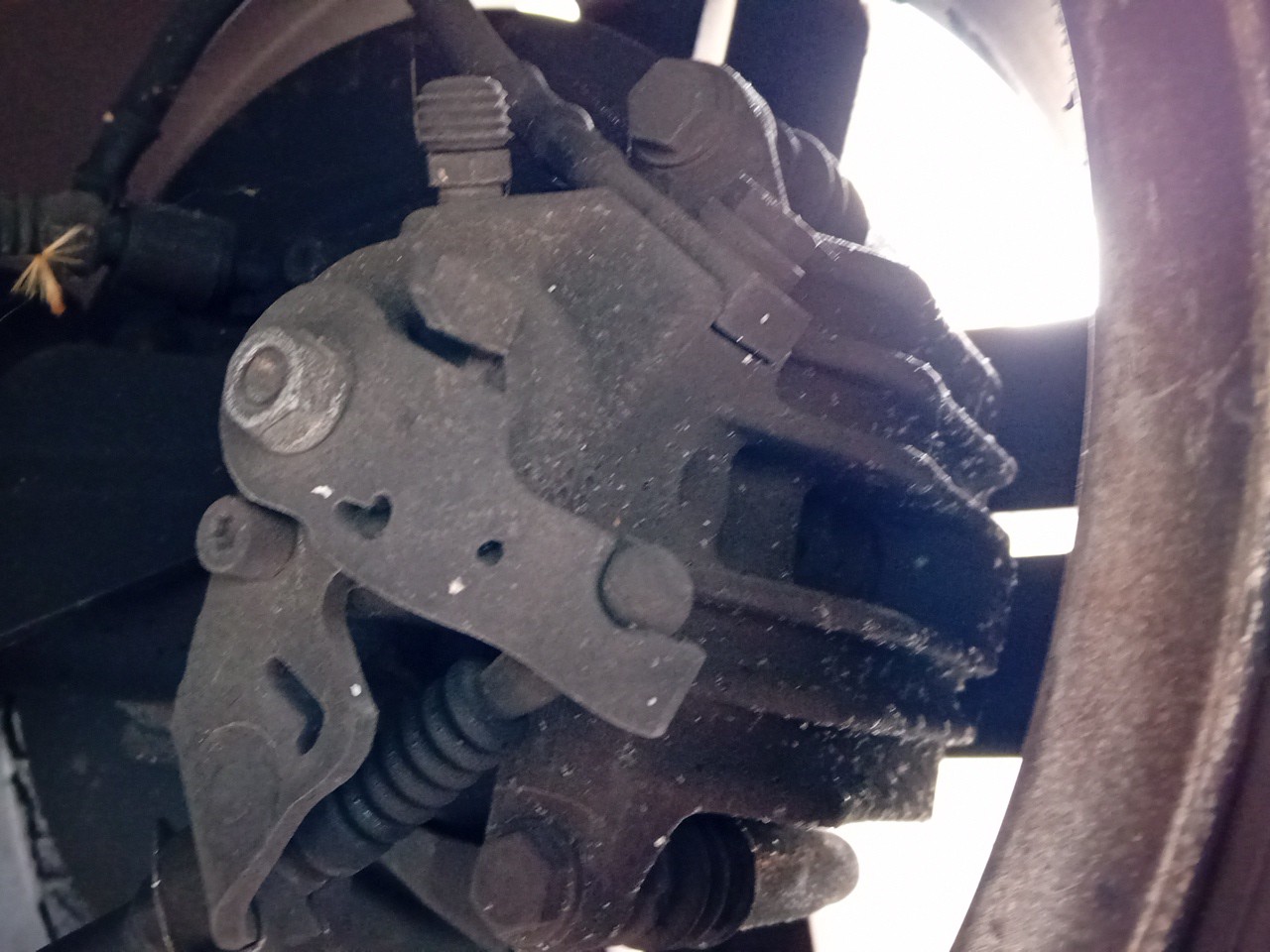 Pinza freno posteriore destra VOLKSWAGEN Golf IV (1J1) Imagem-0