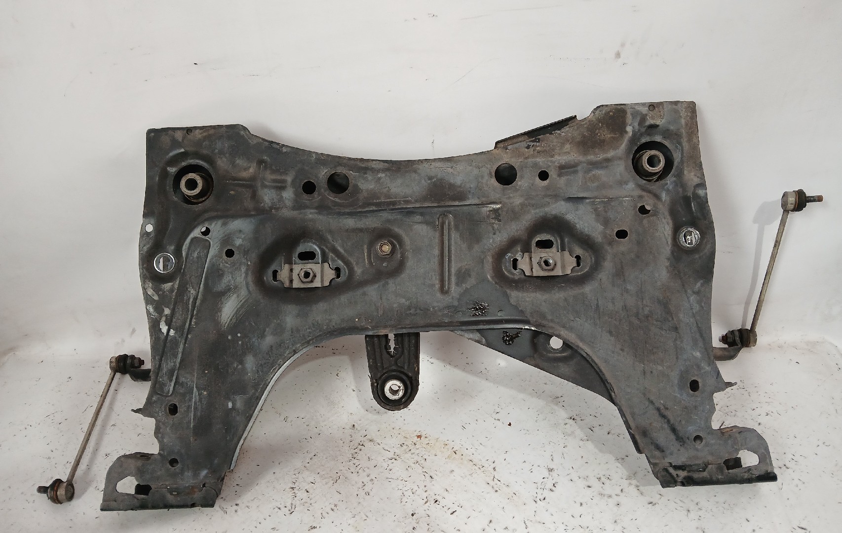 Front subframe NISSAN Micra III (K12) Imagem-1