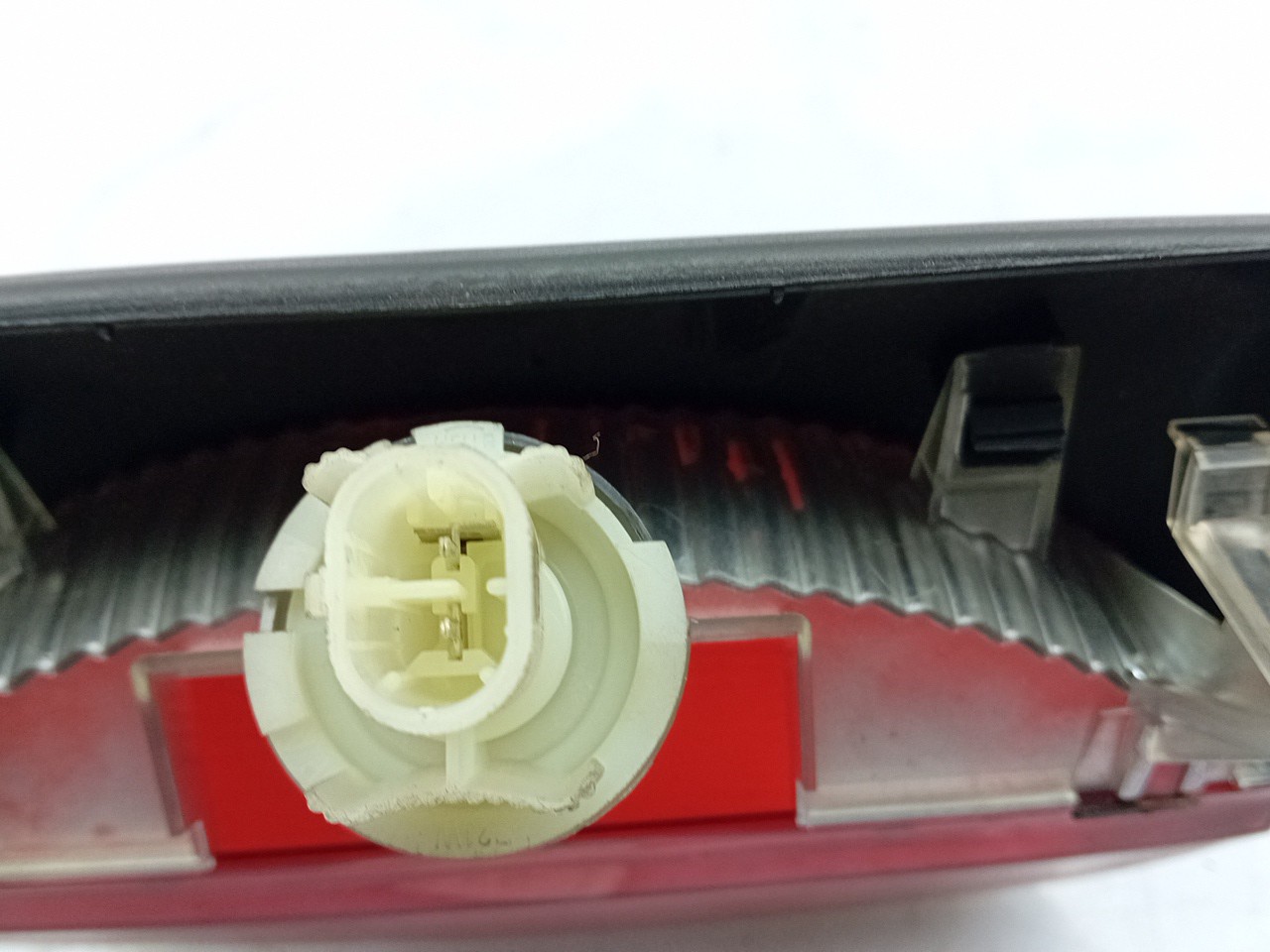 Luce stop aggiuntiva / terzo stop NISSAN Micra III (K12) Imagem-2