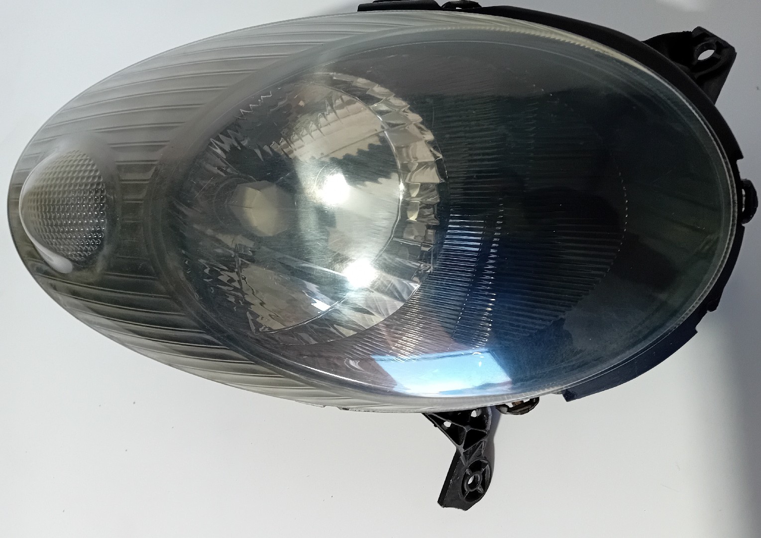 Right Headlight NISSAN Micra III (K12) Imagem-1