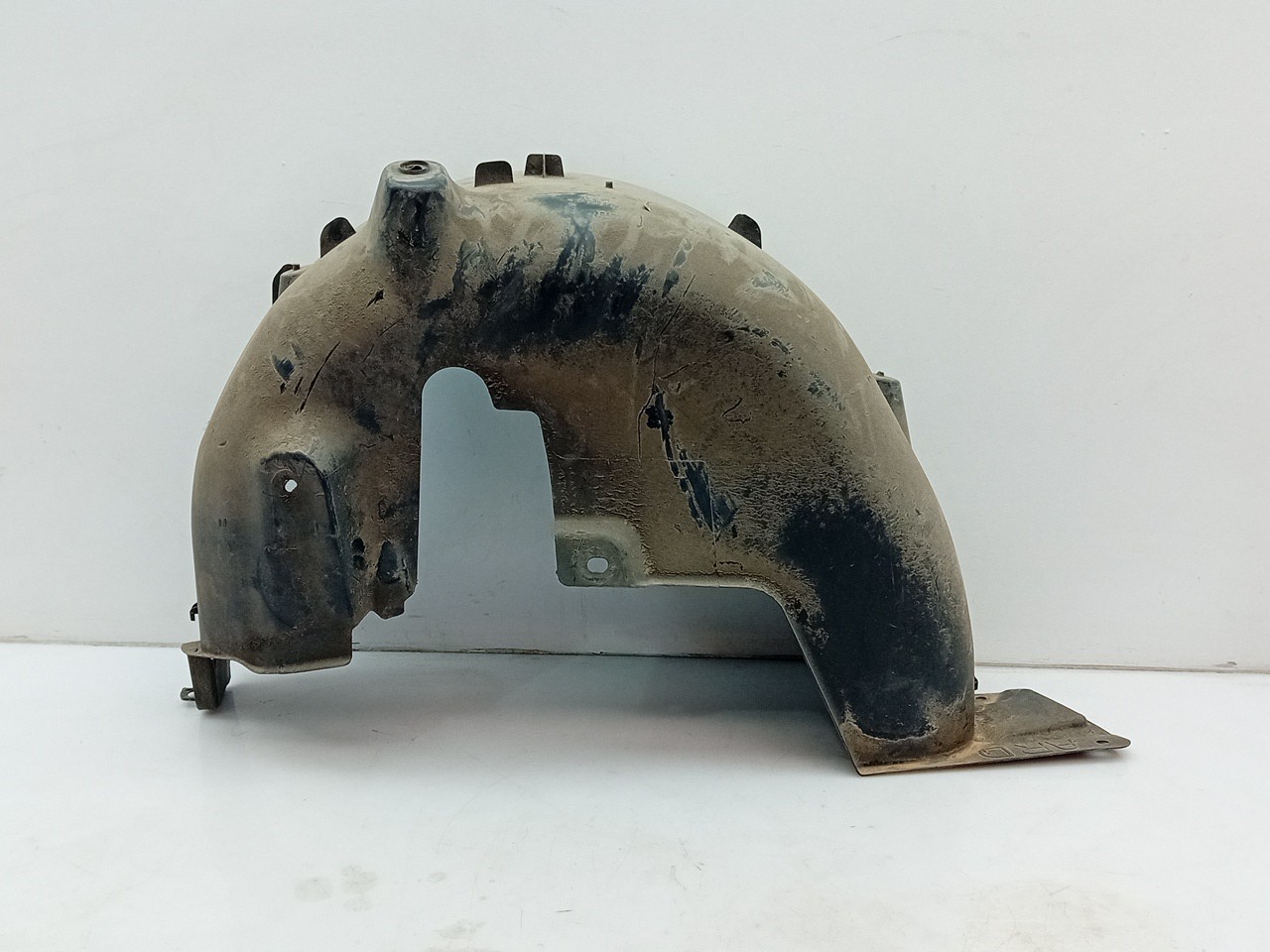 Cava roda trás direita PEUGEOT 208 Imagem-1