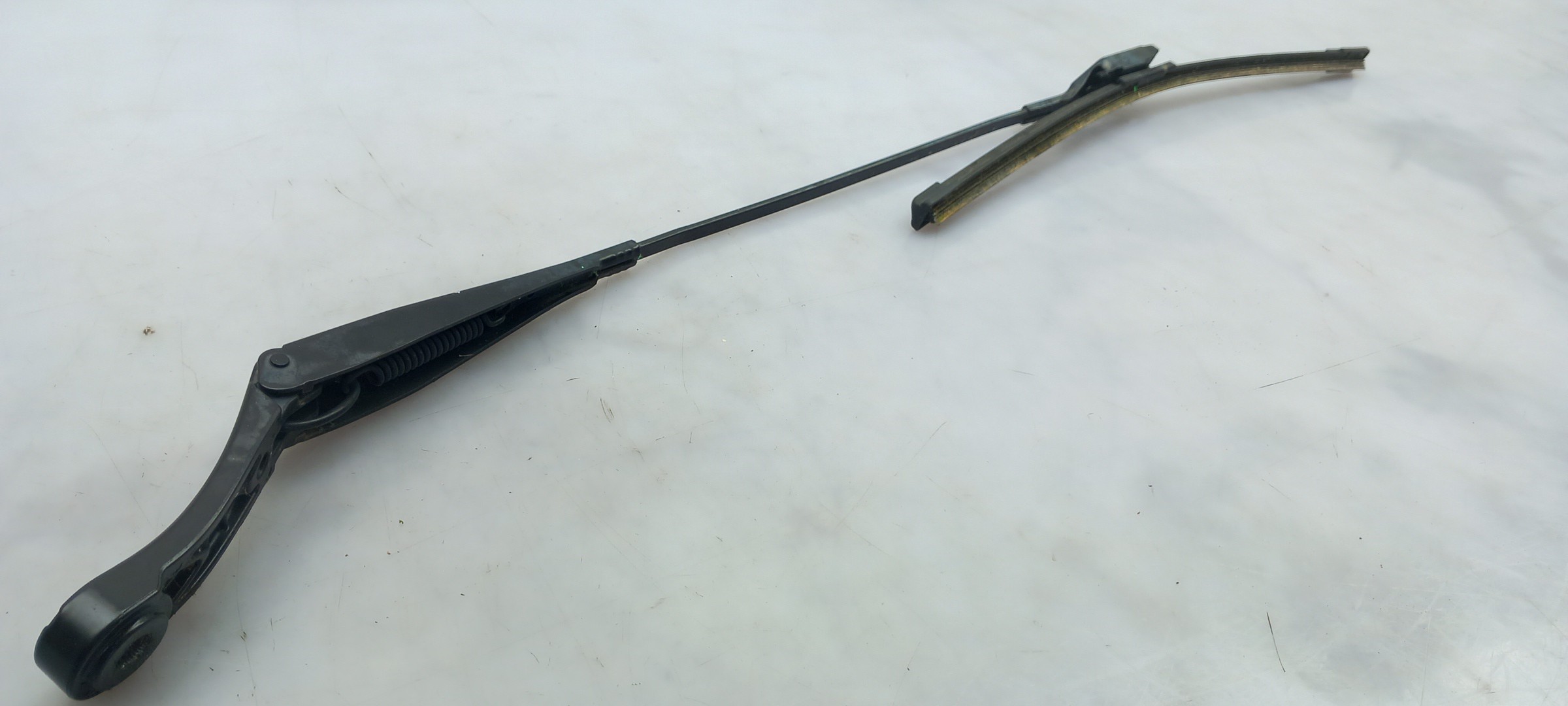 Windscreen wiper arm Left front PEUGEOT 308 II Imagem-1