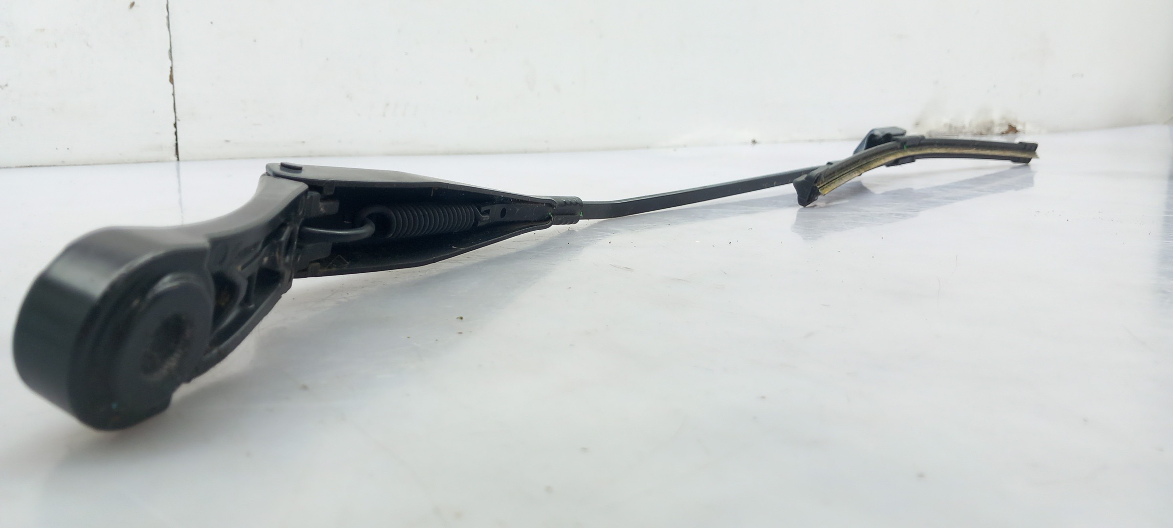 Windscreen wiper arm Left front PEUGEOT 308 II Imagem-2