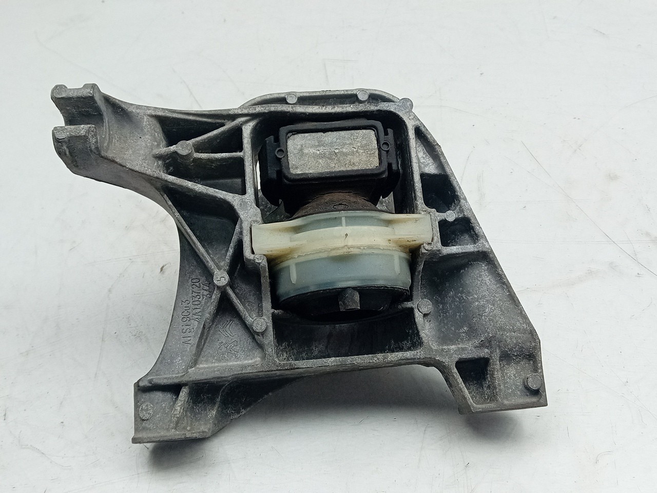 Engine Mount PEUGEOT 308 II Imagem-1