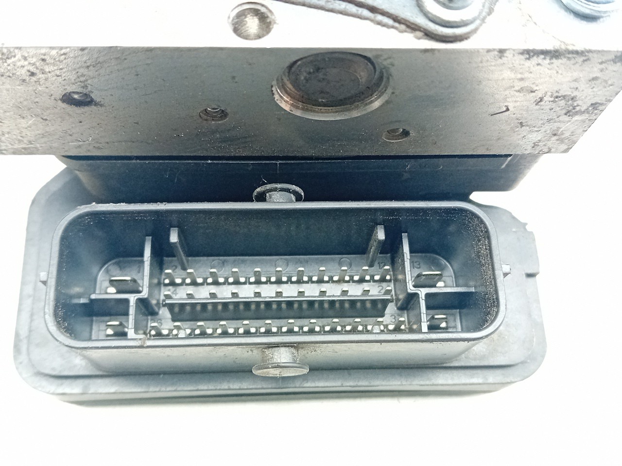 ABS control unit / ECU ABS PEUGEOT 308 II Imagem-2