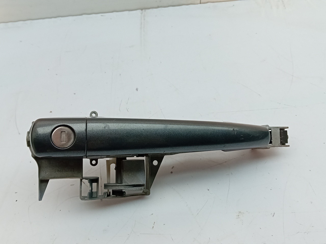 Left front door handle