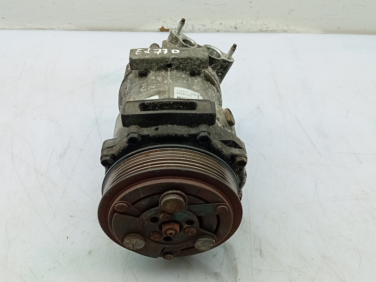 AC compressor PEUGEOT 5008 I (0U_, 0E_) Imagem-1