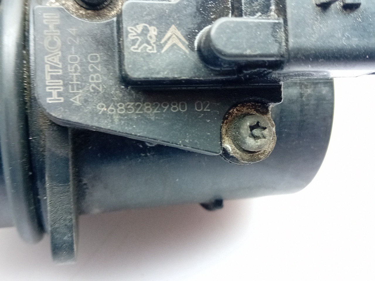 Mass Air Flow Sensor (MAF) PEUGEOT 5008 I (0U_, 0E_) Imagem-2