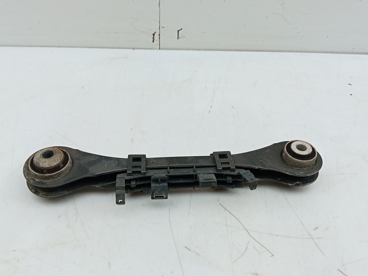 Bras de suspension Avant gauche BMW 1 (F20) Imagem-1