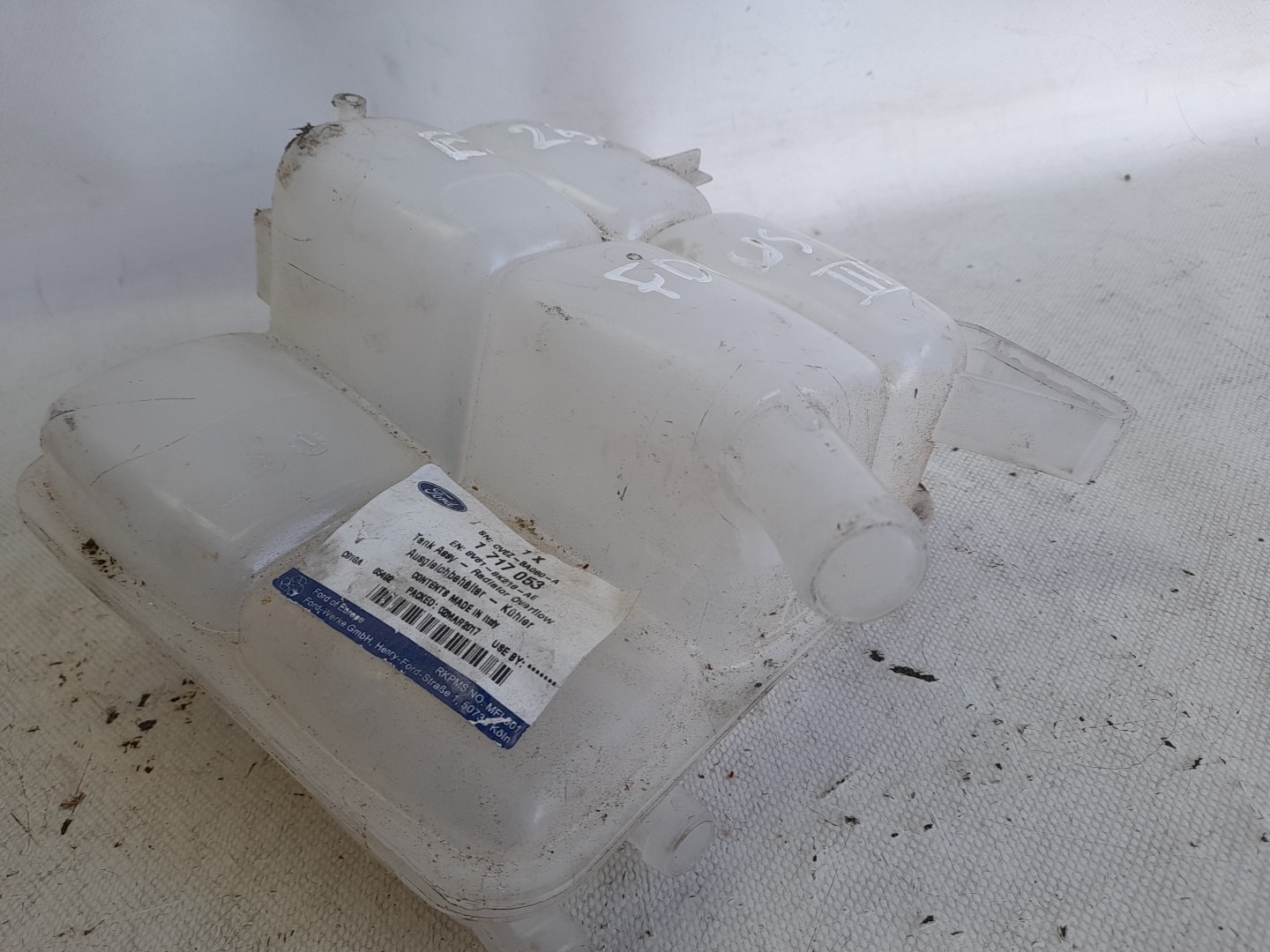 Coolant reservoir FORD Focus III Imagem-1