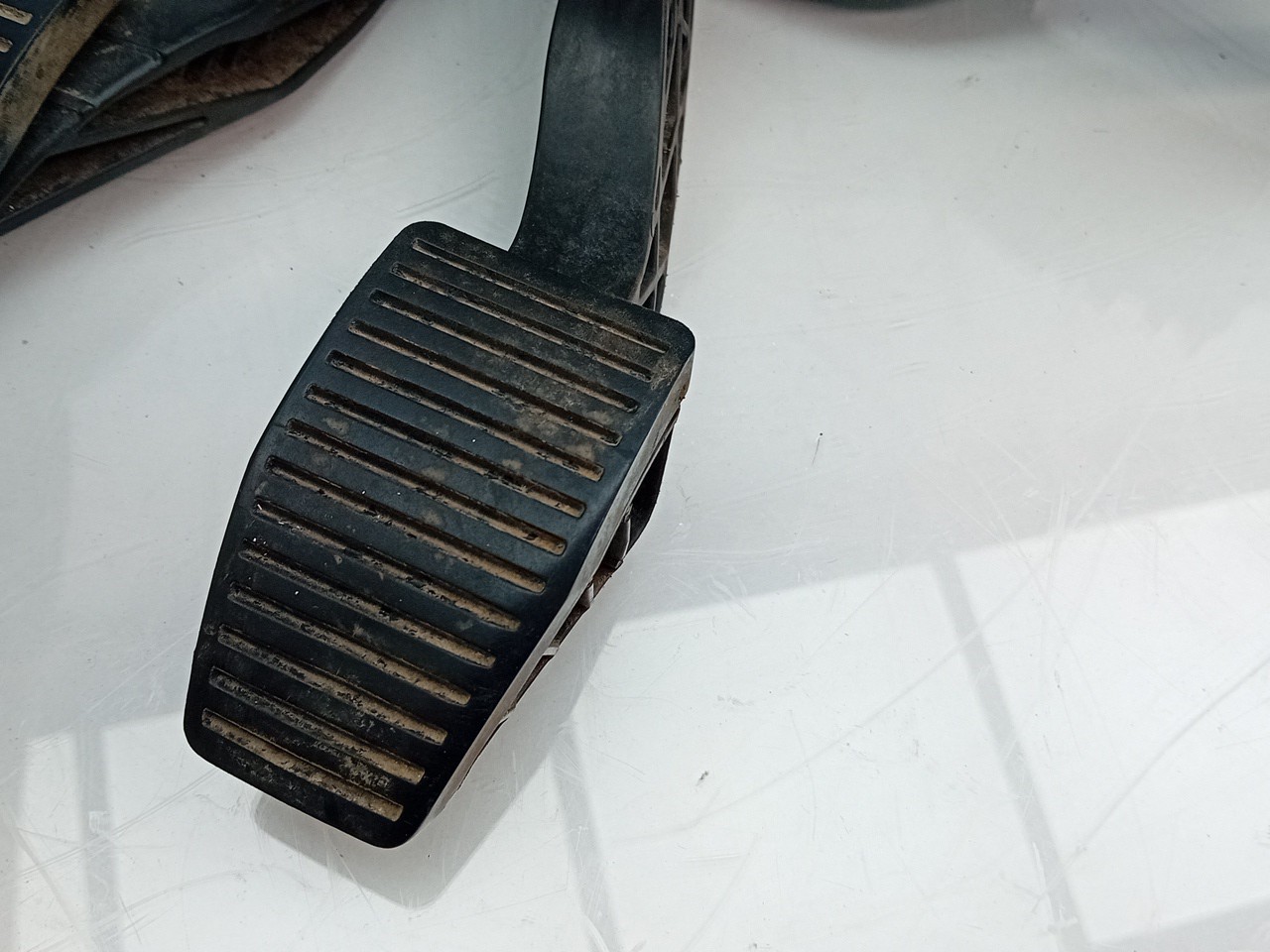 Pedale del freno FIAT Tipo Sedan (356_) Imagem-1