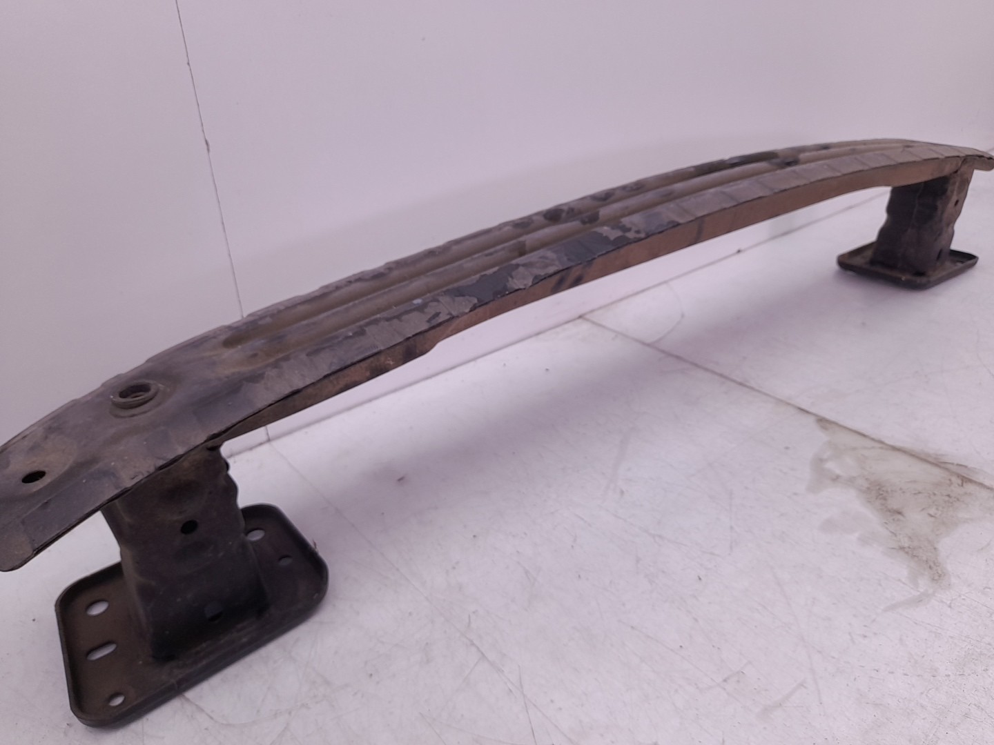 Reforço pára-choques trás FORD Focus III Imagem-1