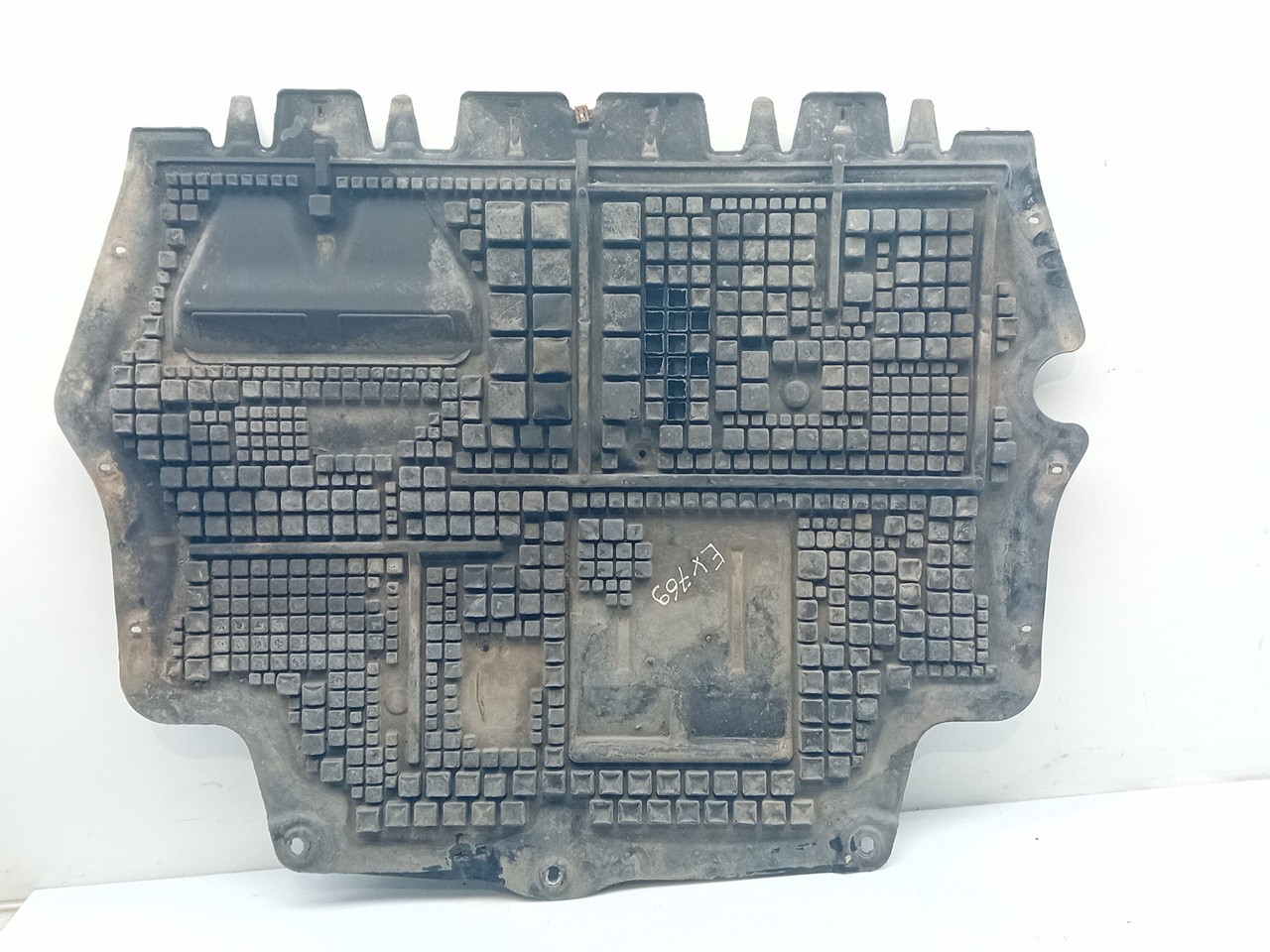 Protection inférieure du moteur VOLKSWAGEN Passat Variant (365) Imagem-1