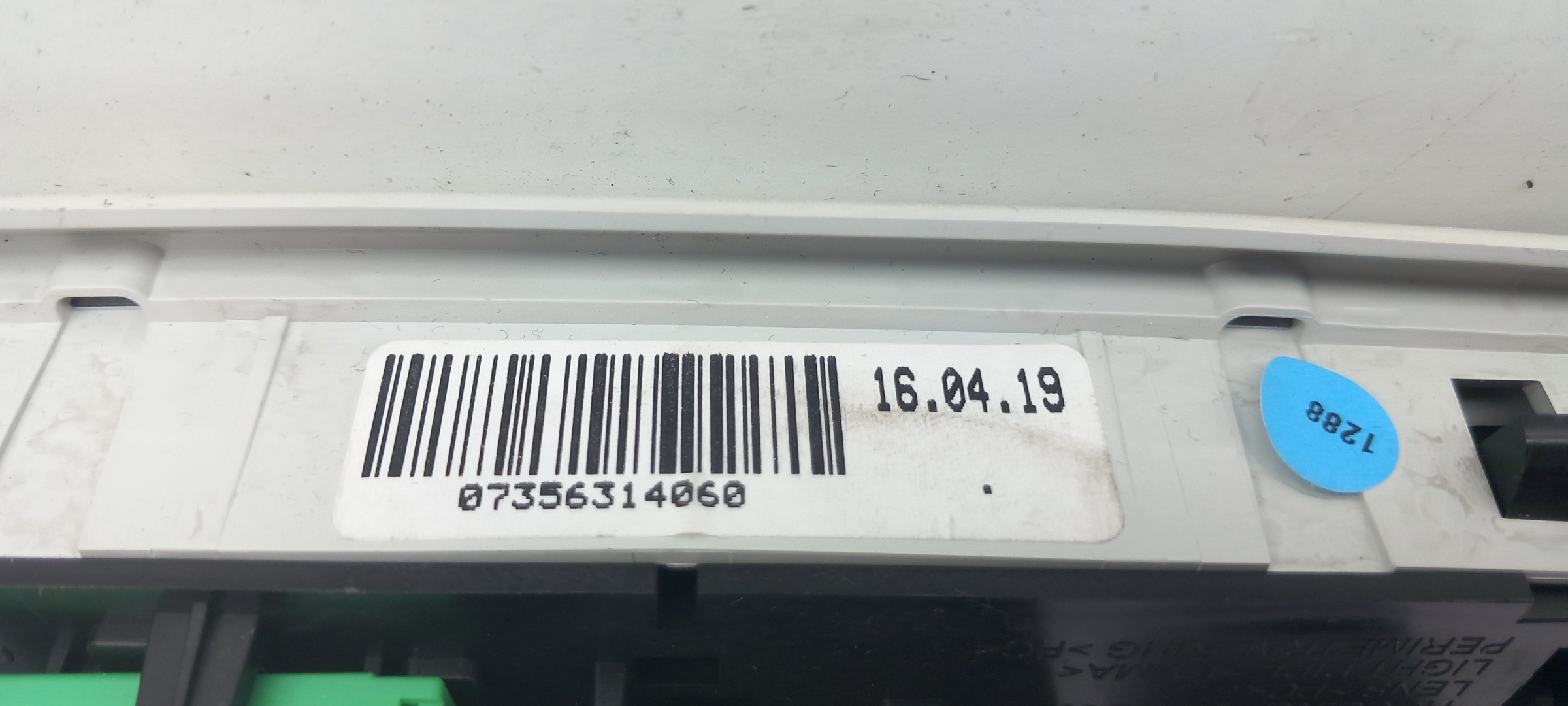 Front seat light FIAT Tipo Sedan (356_) Imagem-3