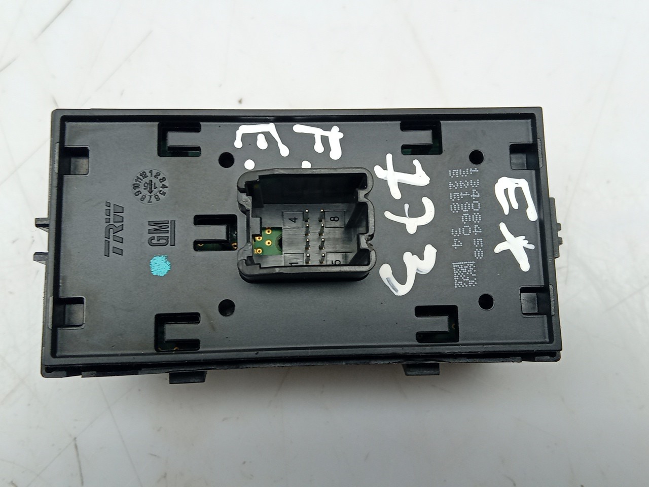 Mando / interruptor elevalunas delantero izquierdo OPEL Astra K Imagem-2