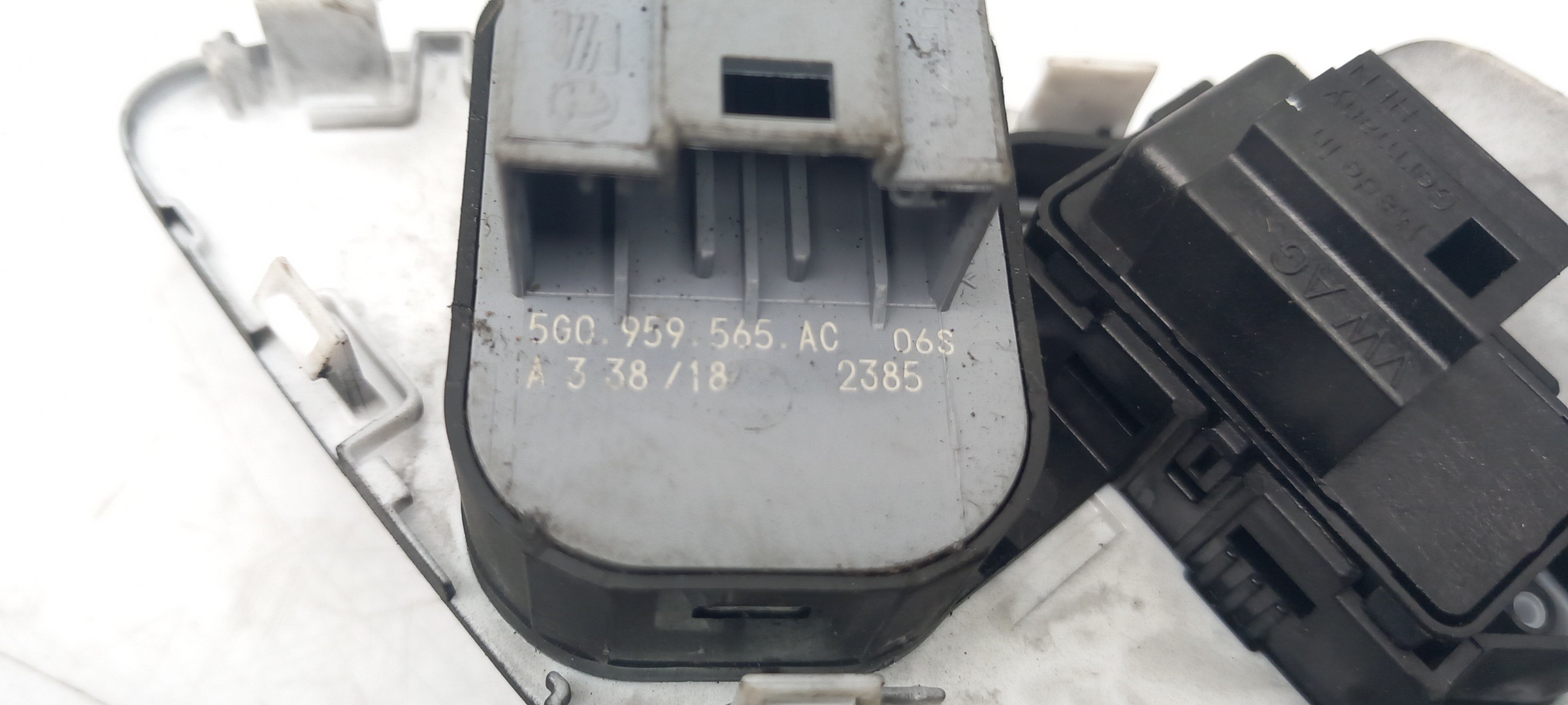 Modulo generico VOLKSWAGEN Golf VII (5G1, BQ1, BE1, BE2) Imagem-3