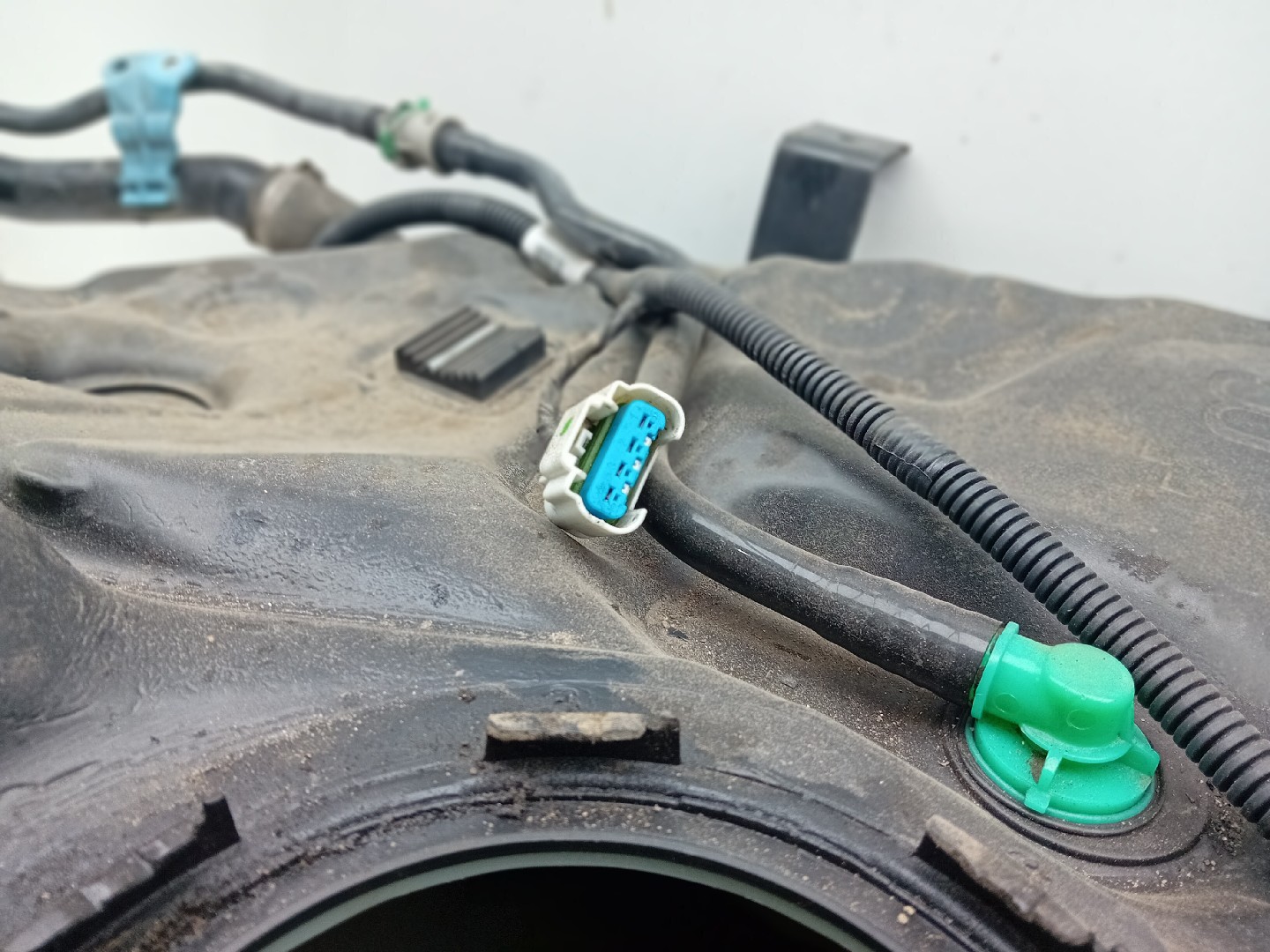 Serbatoio carburante OPEL Astra K Imagem-3