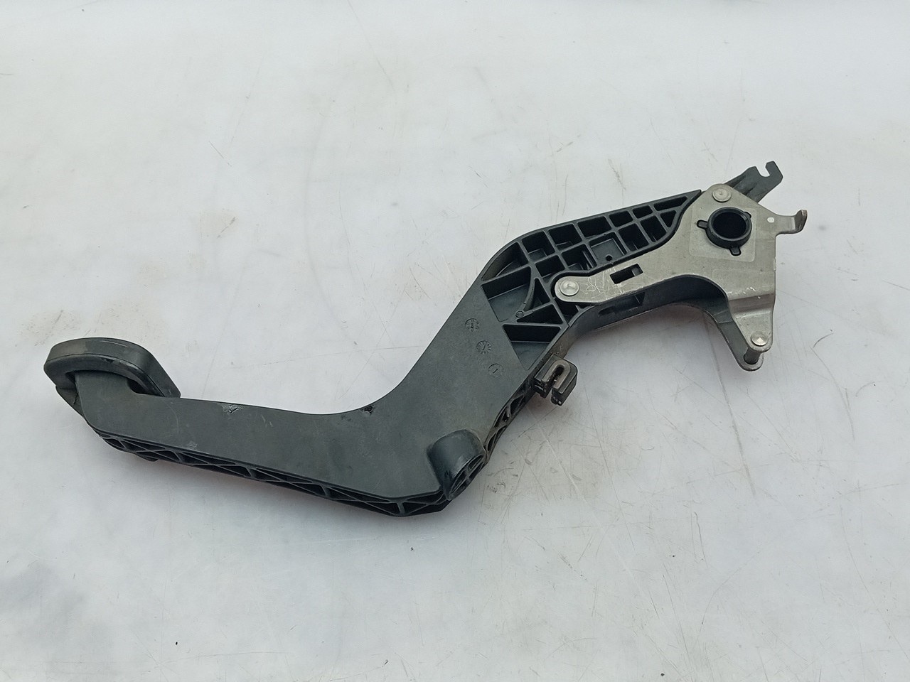 Pédale d'embrayage OPEL Astra K Imagem-1