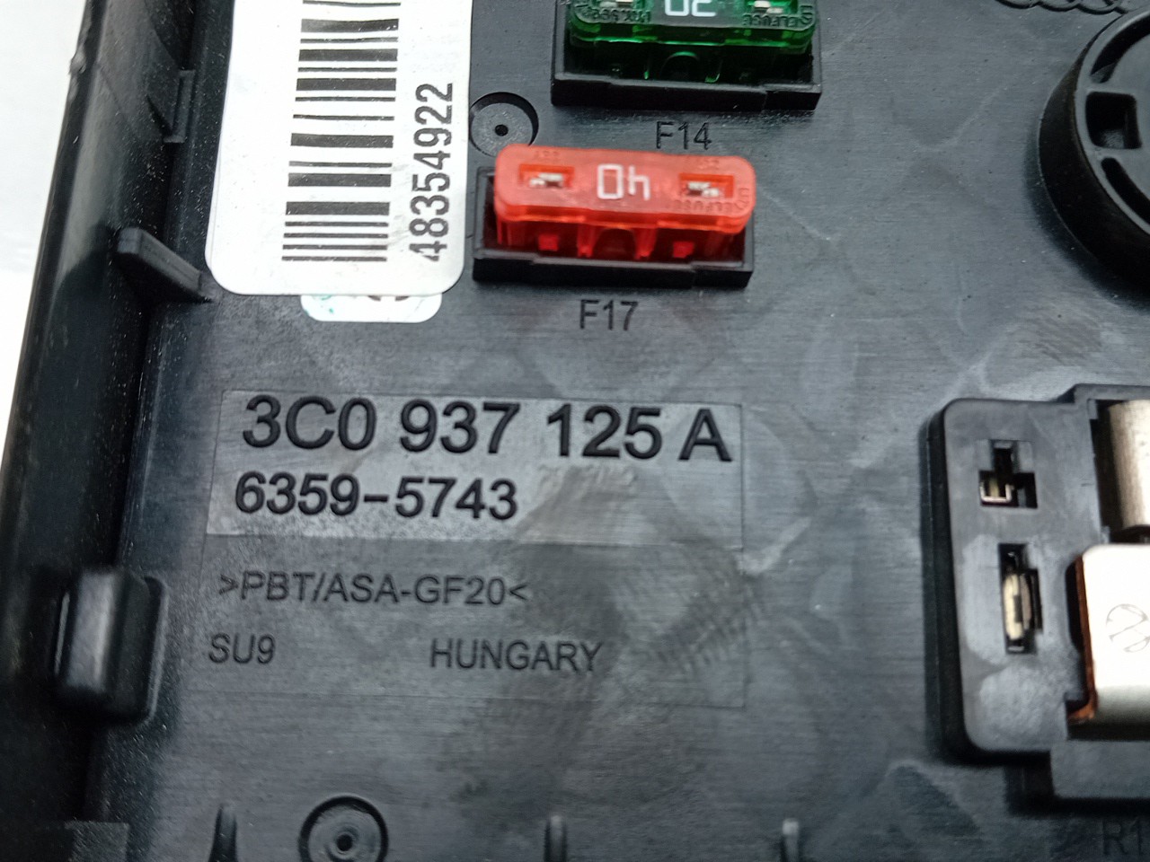 Caja fusibles / SAM / BSI VOLKSWAGEN Passat Variant (365) Imagem-3
