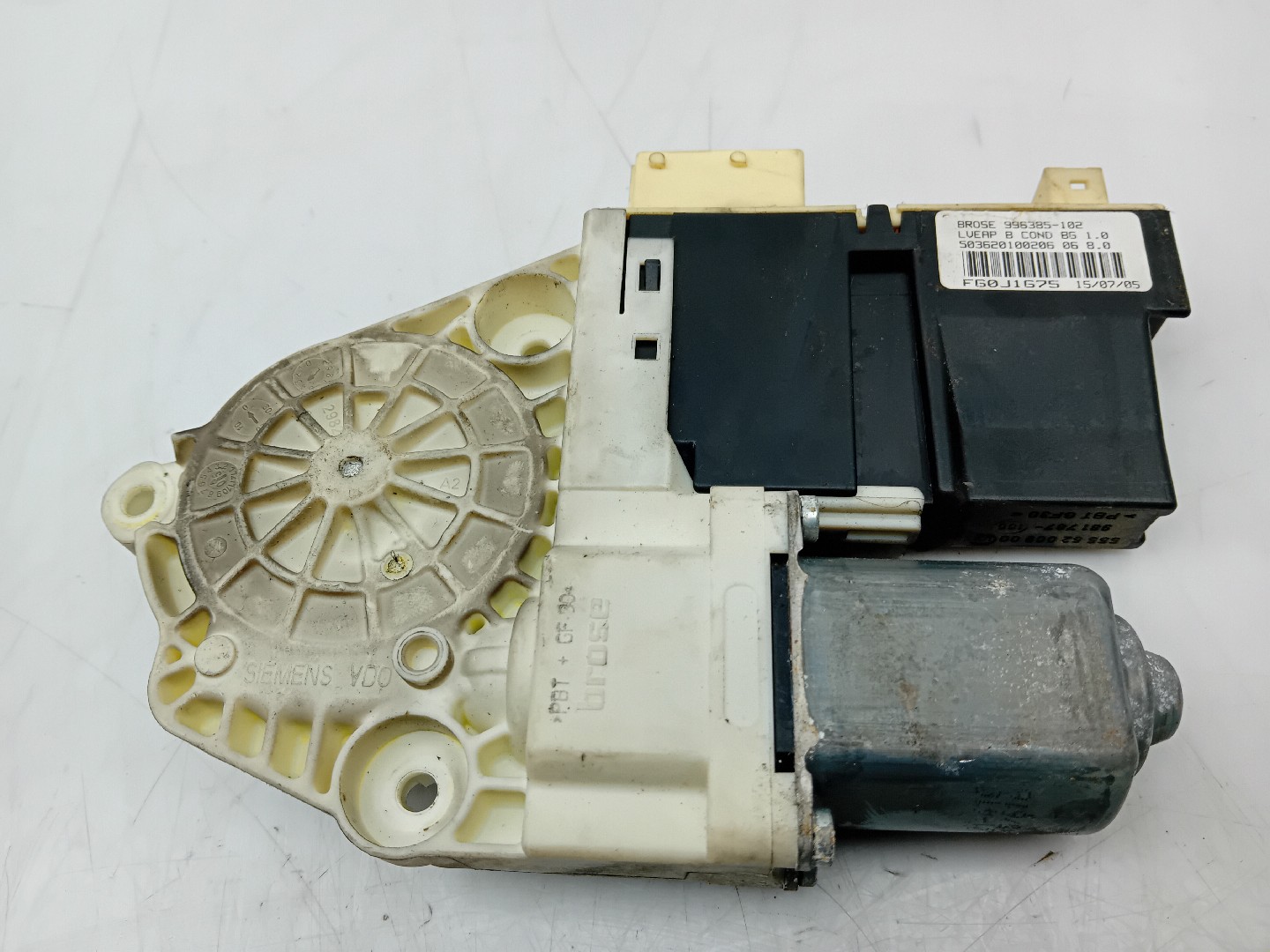 Motor vidro frente esquerdo PEUGEOT 307 Break (3E) Imagem-1