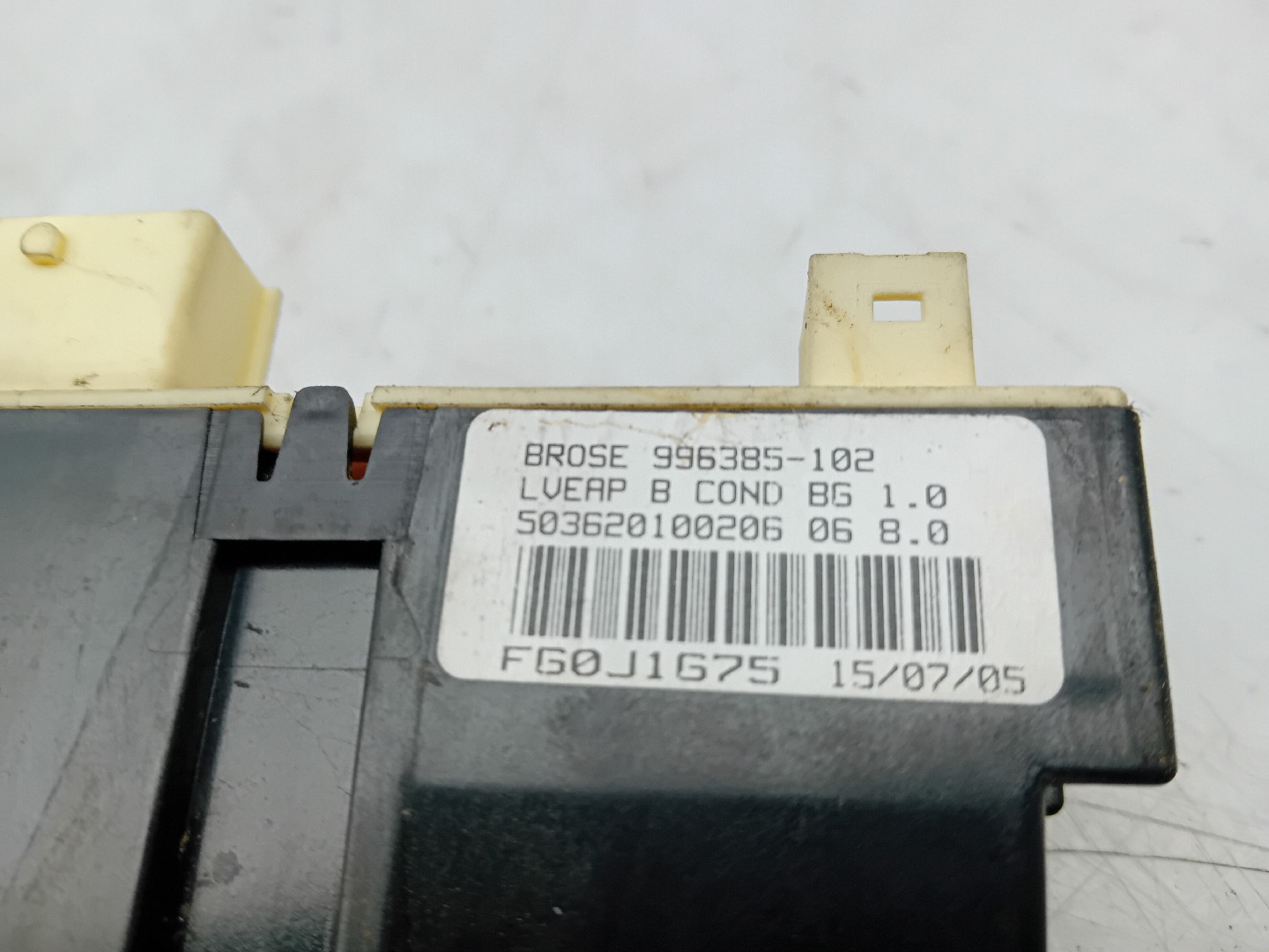 Motor vidro frente esquerdo PEUGEOT 307 Break (3E) Imagem-3