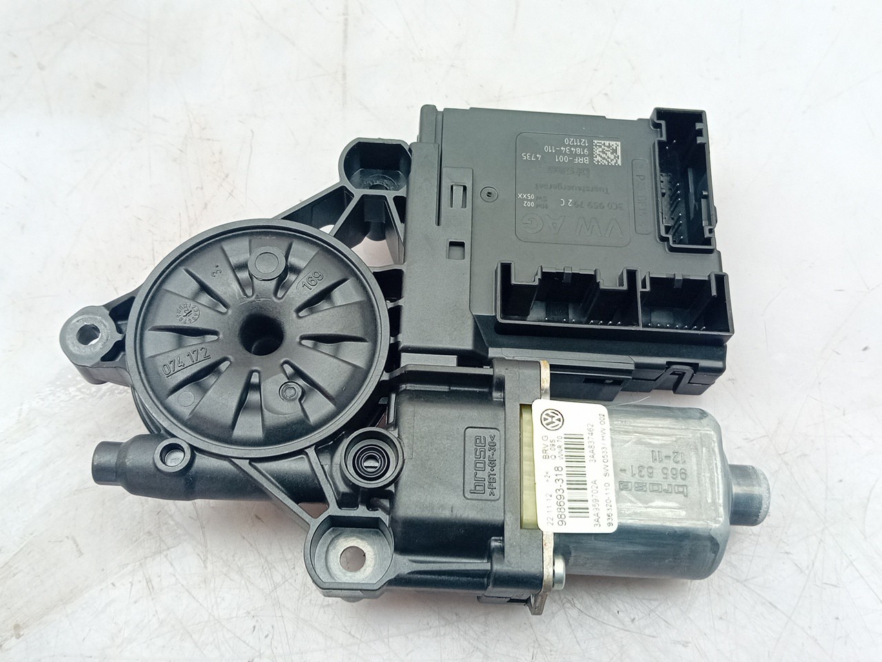 Front Left Window Motor VOLKSWAGEN Passat Variant (365) Imagem-1