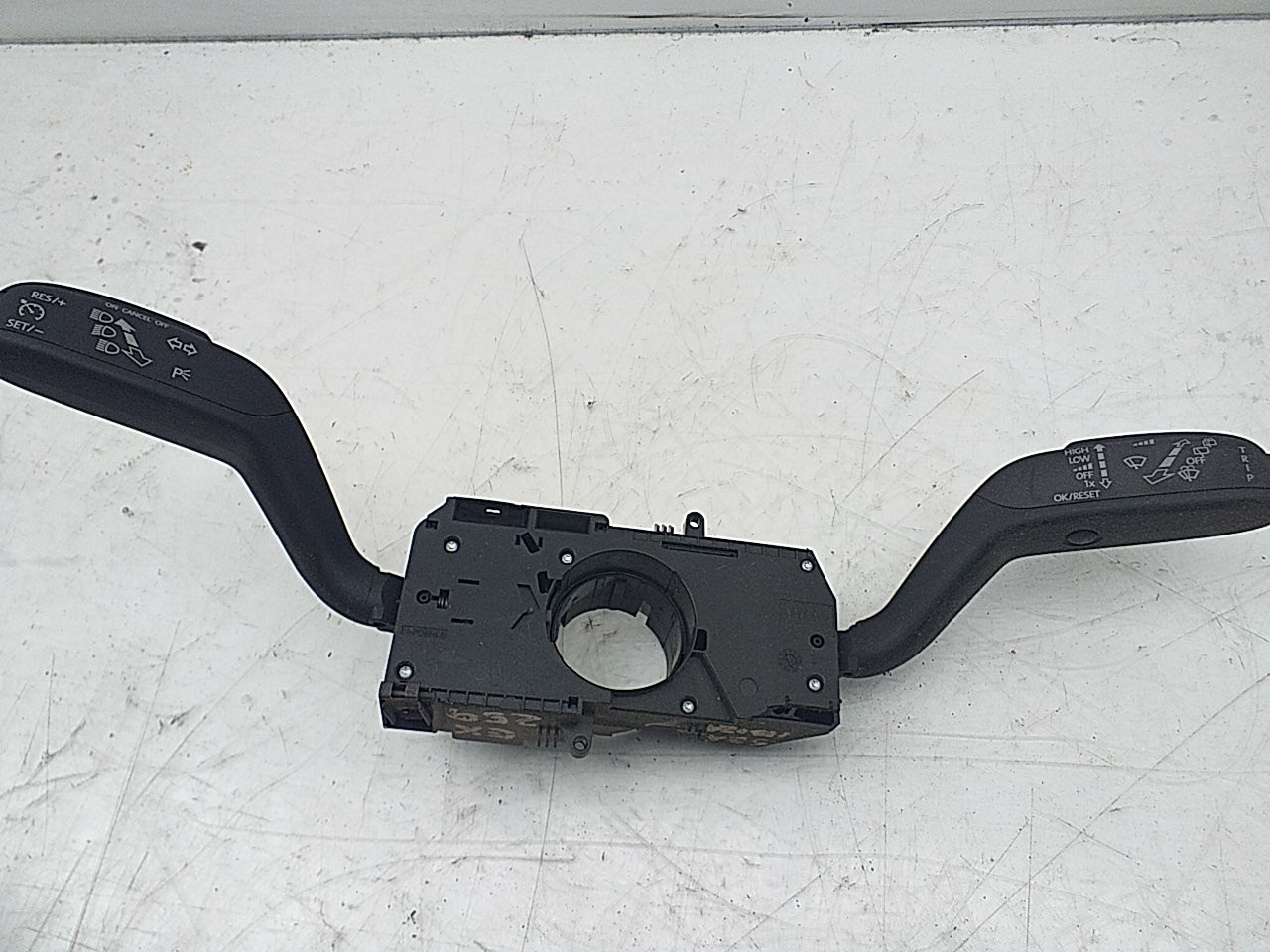 Light and wiper lever set
