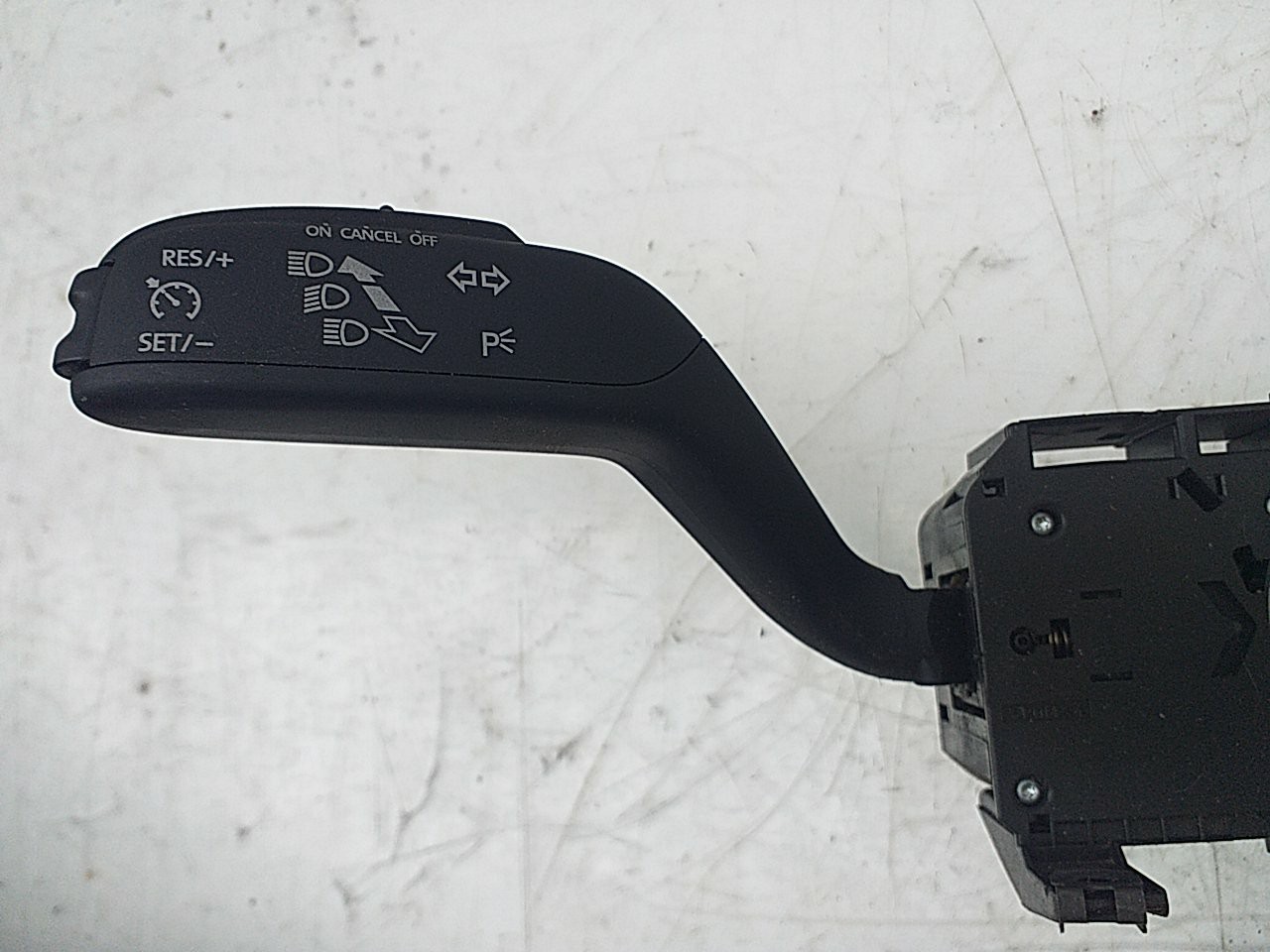 Light and wiper lever set SEAT Ibiza IV (6J5, 6P1) Imagem-1
