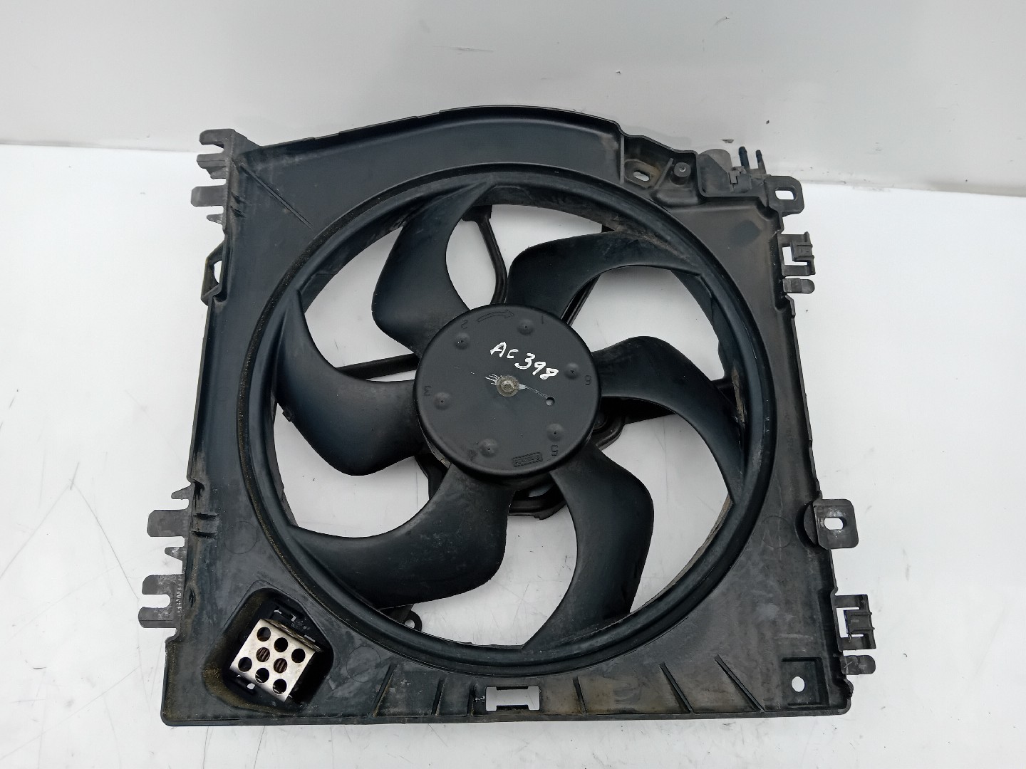 Cooling fan RENAULT Clio III (BR0/1, CR0/1) Imagem-1