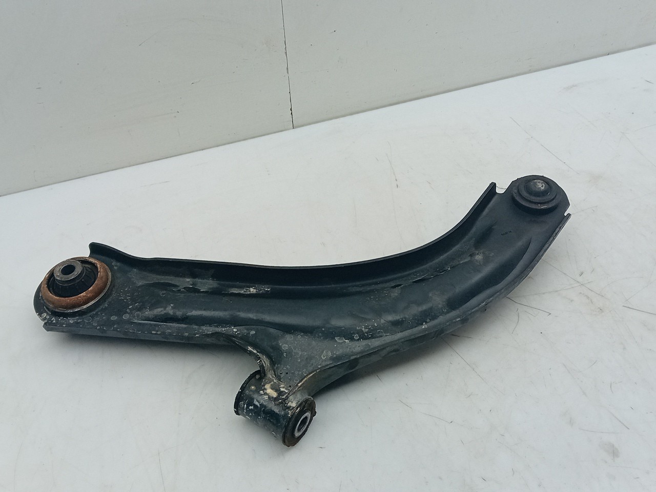 Bras de suspension Avant gauche RENAULT Clio III (BR0/1, CR0/1) Imagem-1