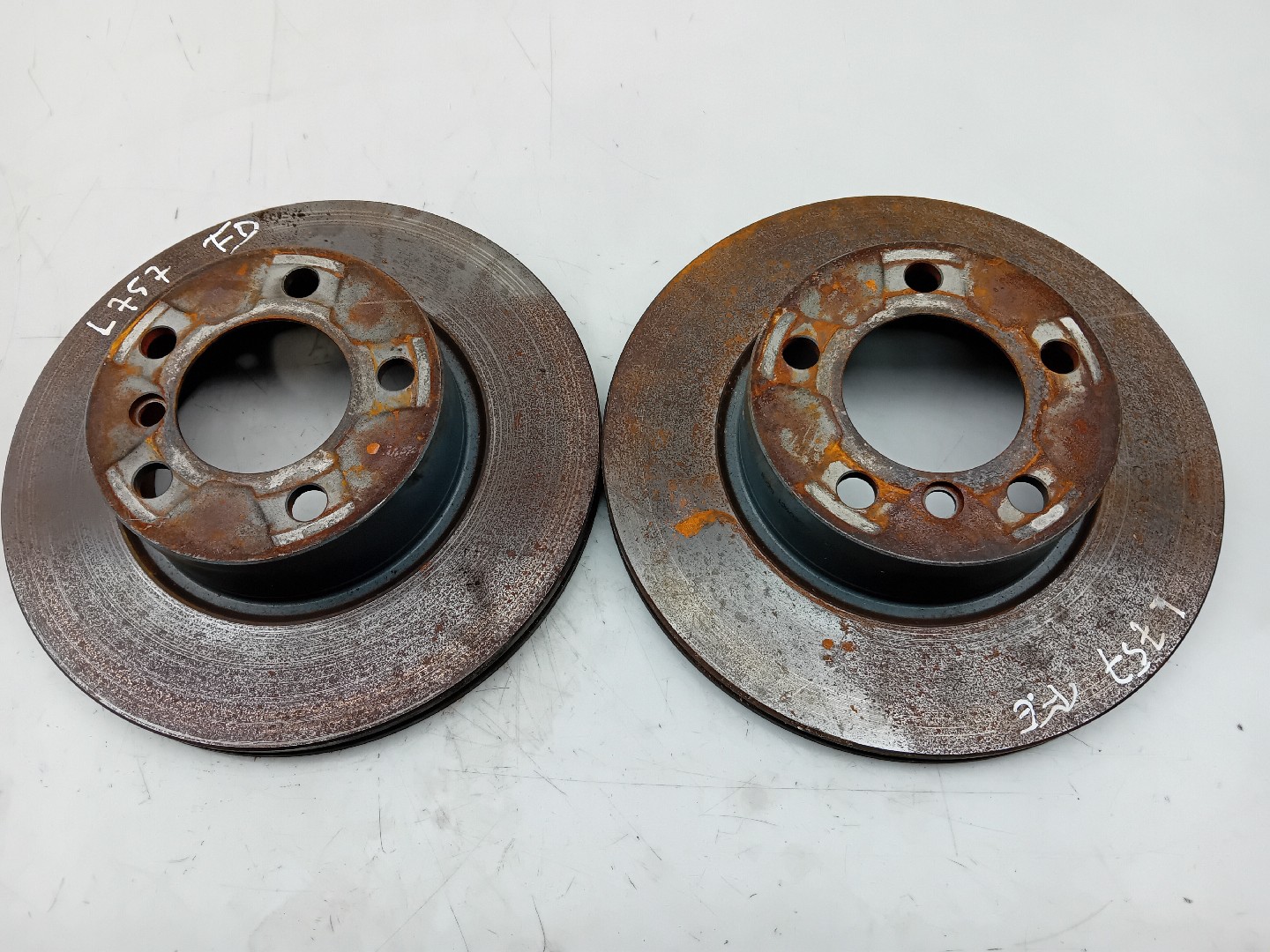 Right front brake disc
