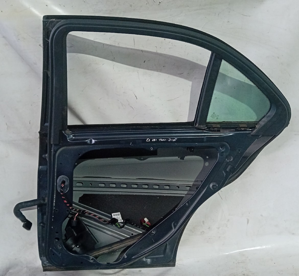 Porta trás direita MERCEDES-BENZ Classe C (W204) Imagem-1