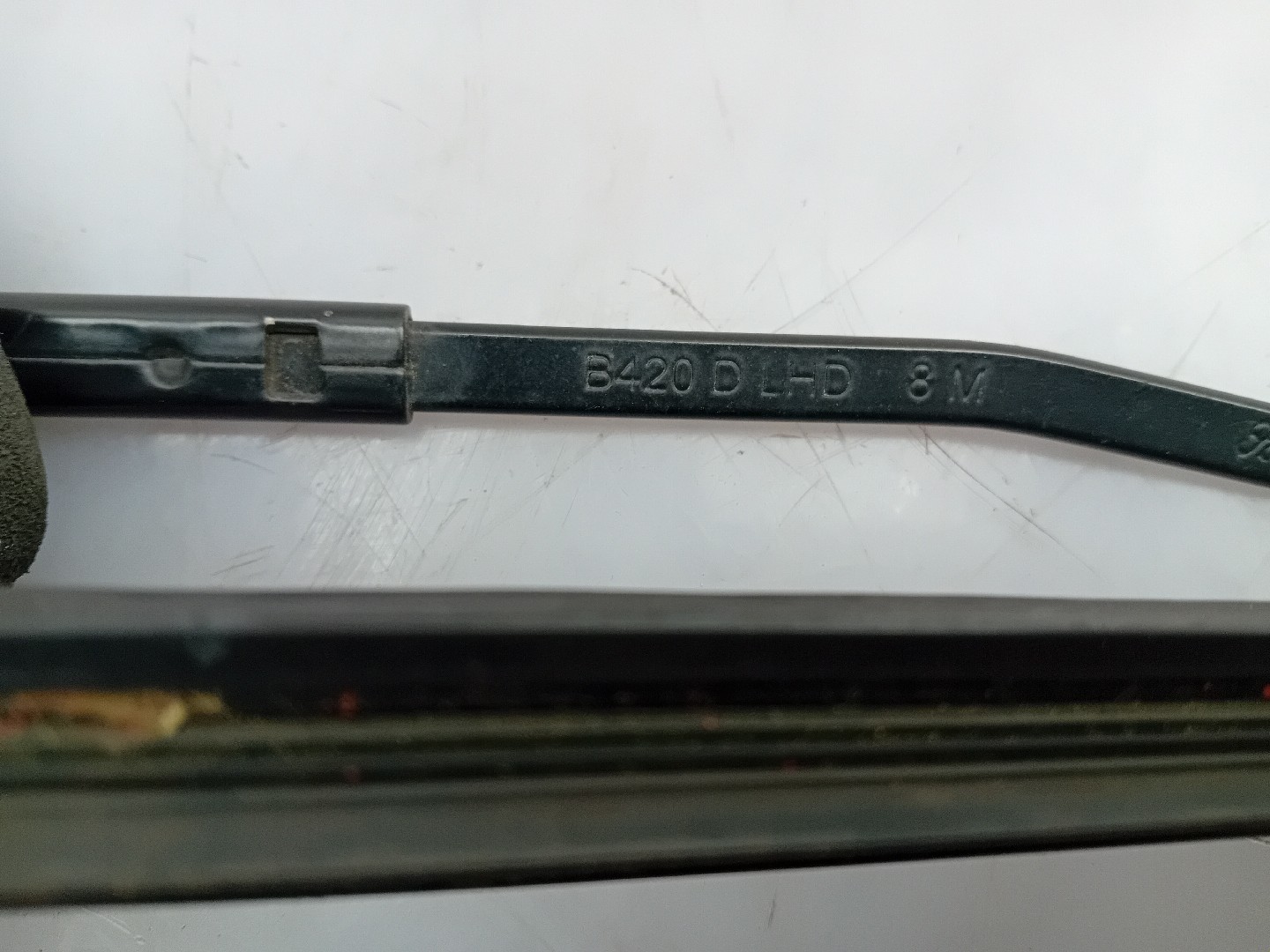 Bras de balai avant gauche FORD Ka (RU8) Imagem-3