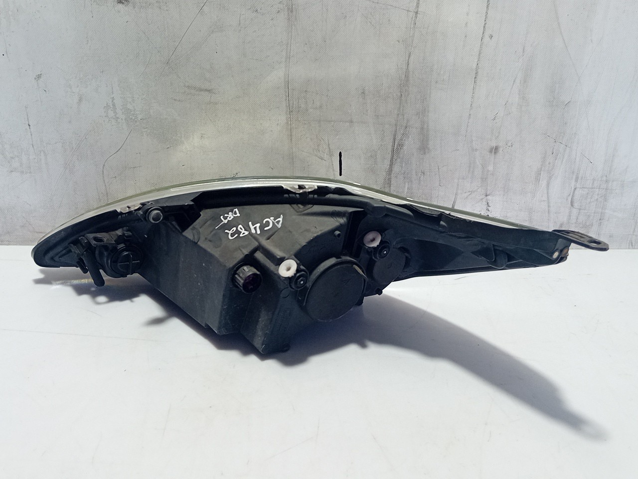 Right Headlight FORD Ka (RU8) Imagem-1