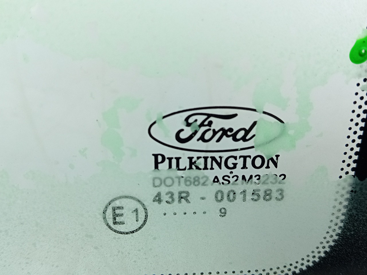 Right rear quarter glass FORD Ka (RU8) Imagem-2