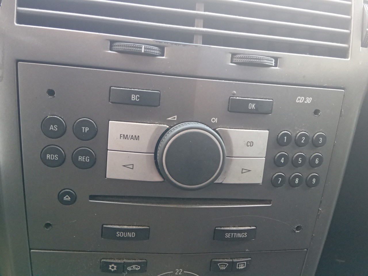 Car radio OPEL Astra H GTC (L08) Imagem-0
