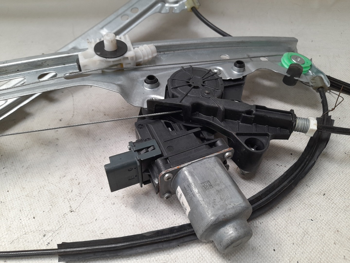 Left front window regulator RENAULT Megane IV Grandtour (K9A/M_) Imagem-2