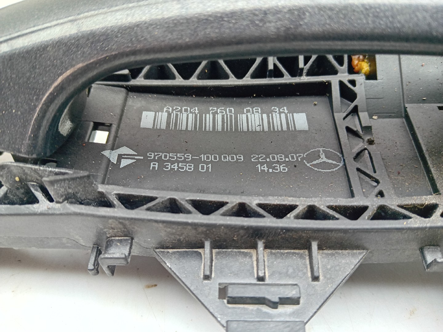 Puxador porta trás direito MERCEDES-BENZ Classe C (W204) Imagem-2