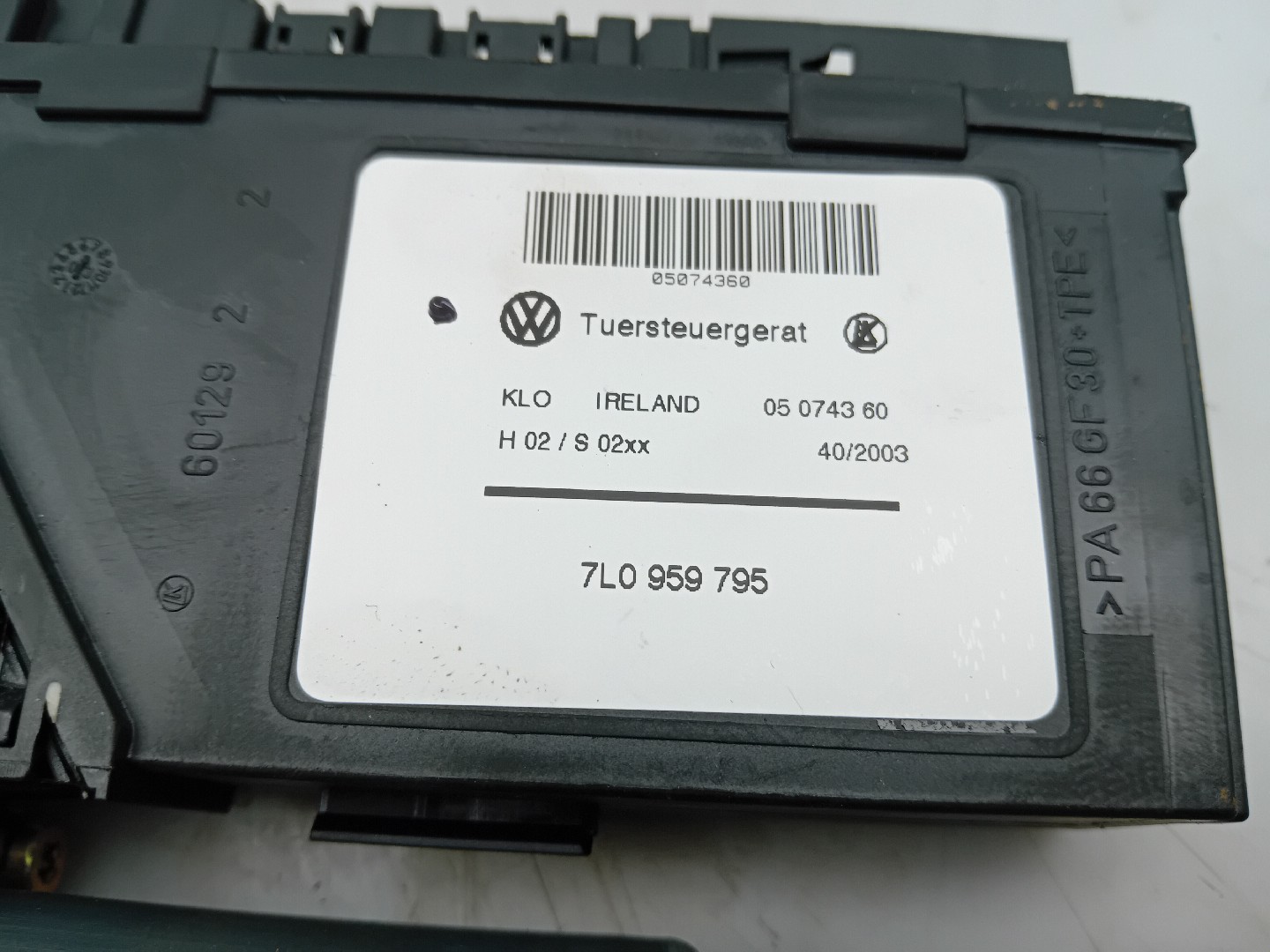 Motor vidro trás direito VOLKSWAGEN Touareg (7L) Imagem-3