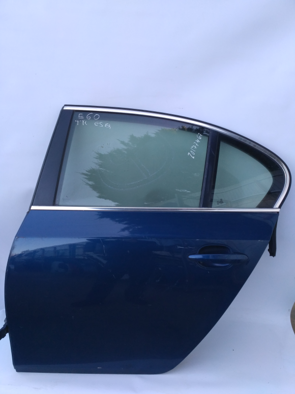 Porta trás esquerda