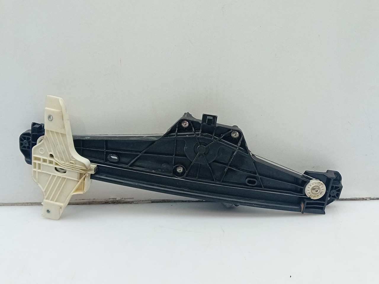 Elevador vidros trás direito PEUGEOT 5008 II (M_) Imagem-1