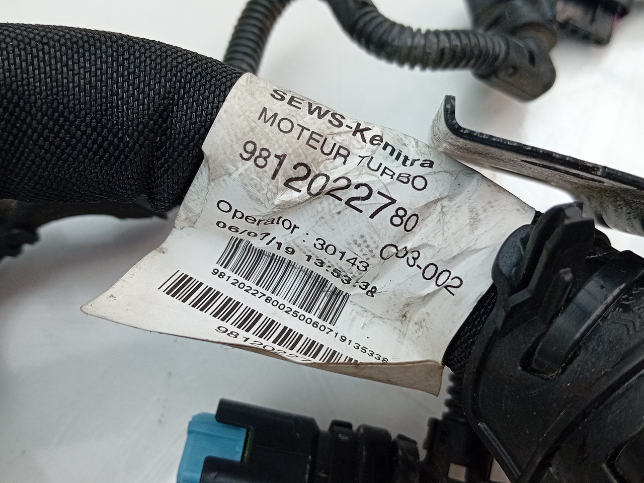 Engine electrical installation / engine wiring PEUGEOT 5008 II (M_) Imagem-1