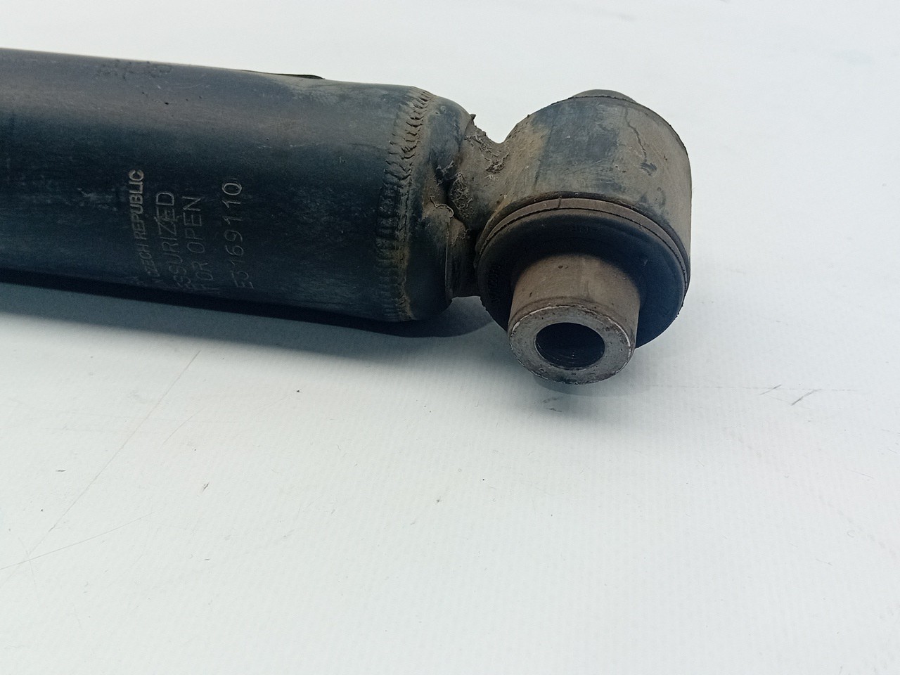 Amortecedor trás direito PEUGEOT 5008 II (M_) Imagem-1