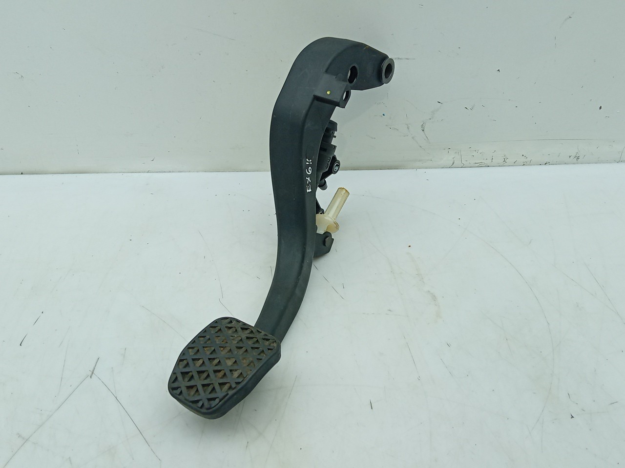 Clutch Pedal BMW 1 (F20) Imagem-1