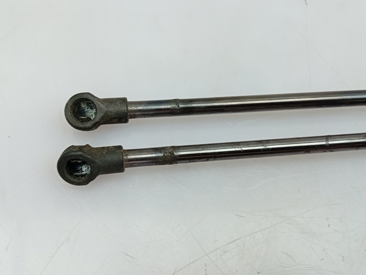 Trunk Shock Absorber CITROËN C3 III (SX) Imagem-2