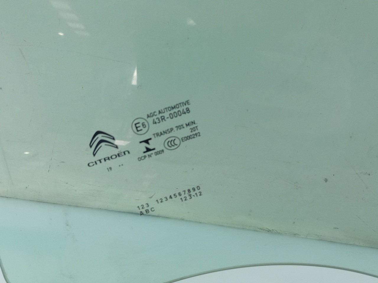 Left rear door glass CITROËN C3 III (SX) Imagem-1