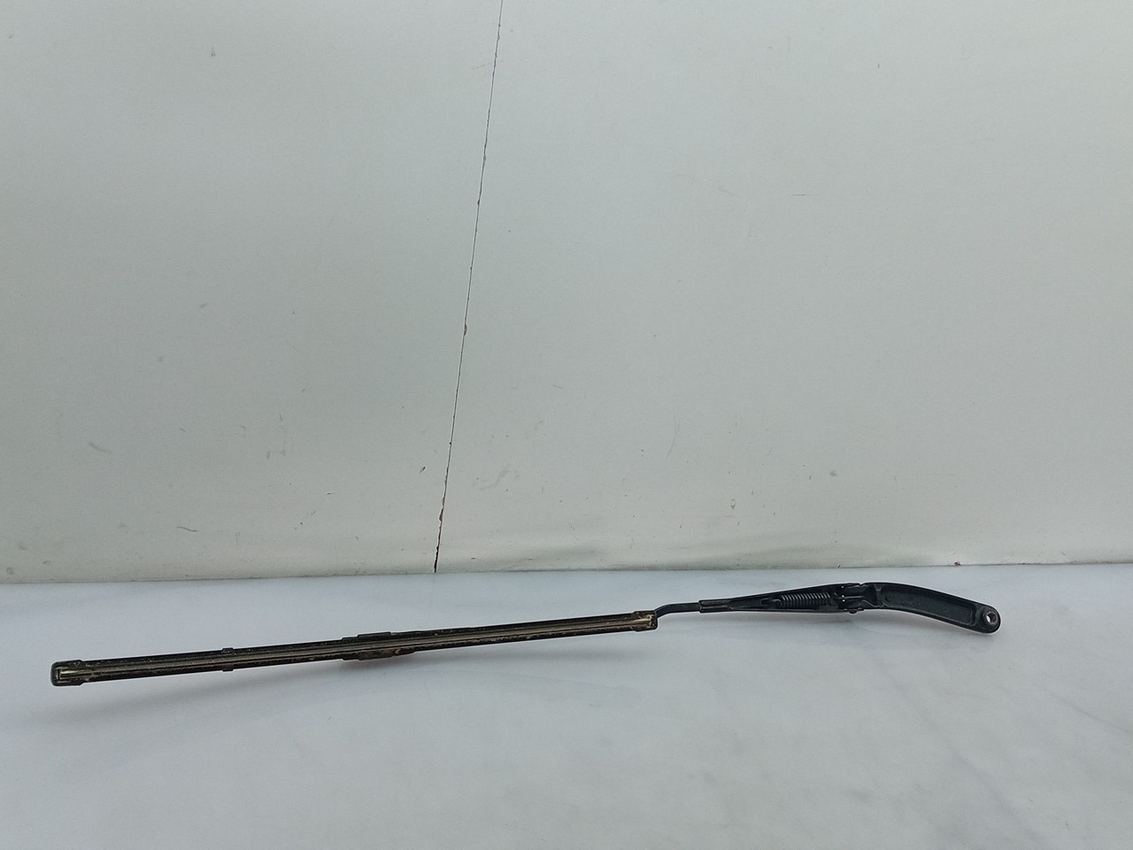 Windscreen wiper arm Right front AUDI A5 (8T3) Imagem-1